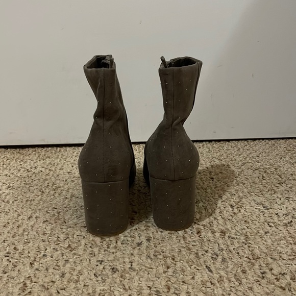 Old Navy Heeled Booties - Picture 3 of 3